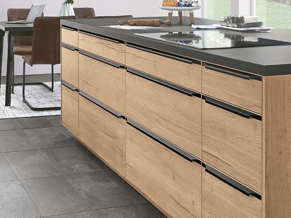 Perfiles de aluminio para armarios de cocina